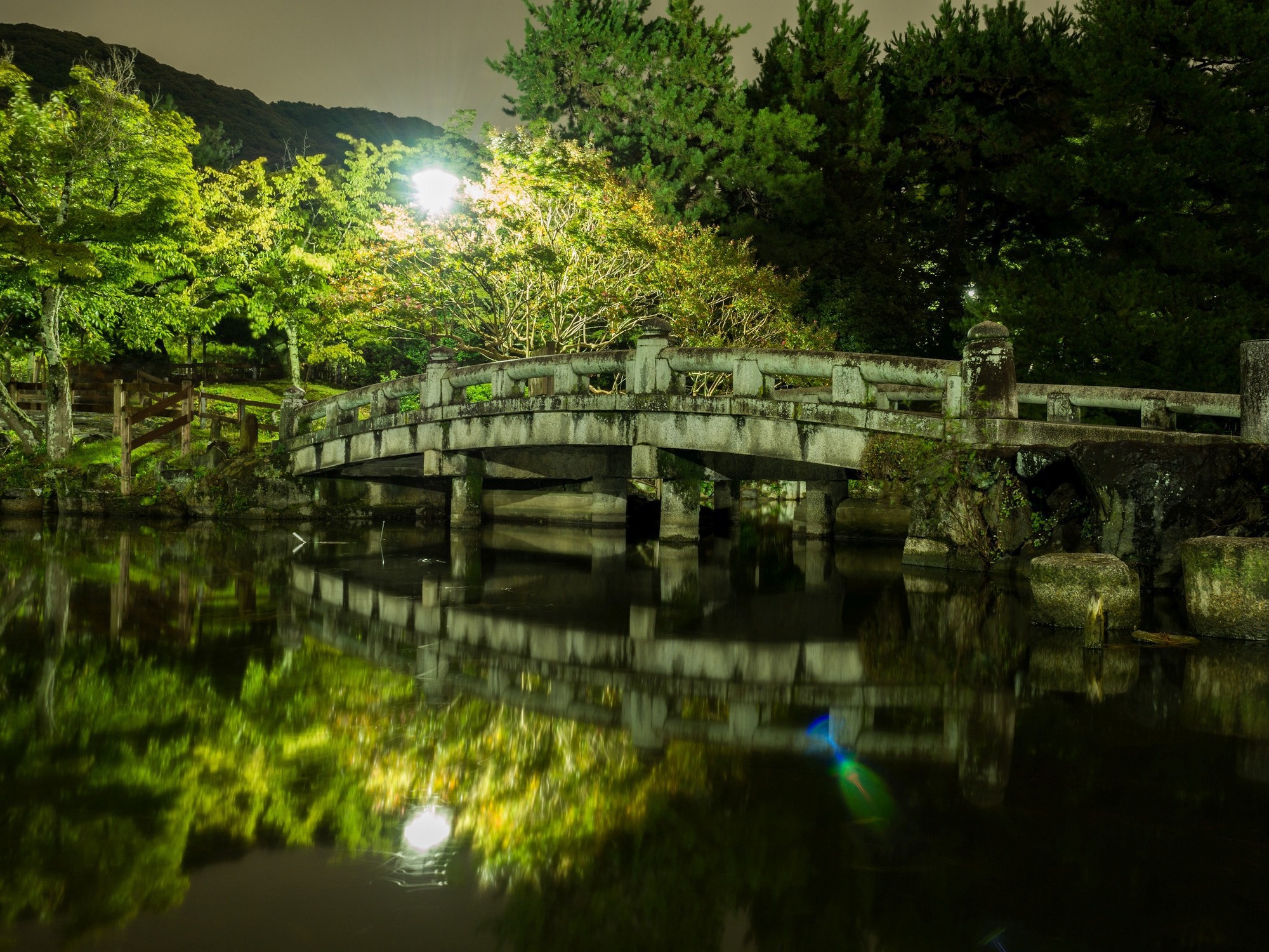 Brücke am Yasaka Shrine