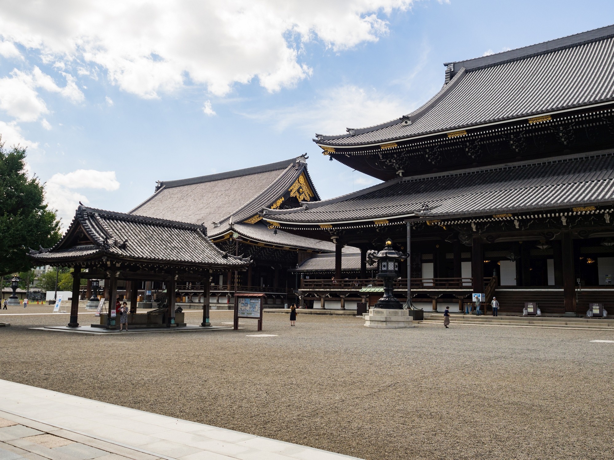 Higashi Hongan-ji in der Nähe von Kyotos Hauptbahnhofs